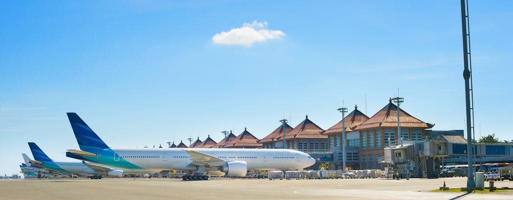 Privétransfer van de internationale luchthaven Jakarta Soekarno-Hatta naar stadshotels zonder gids