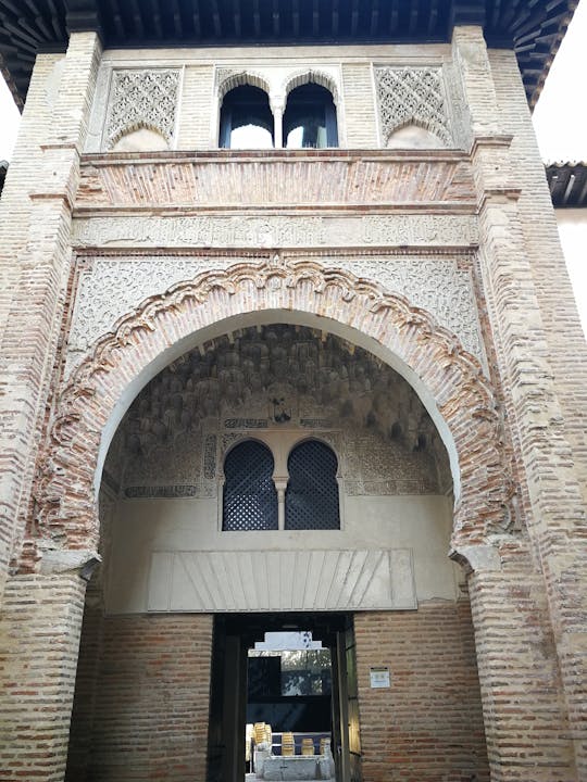Jewish and Christian neighborhoods guided tour