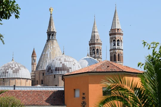 Padua, Prato della Valle en S. Anthony Basilica-tour