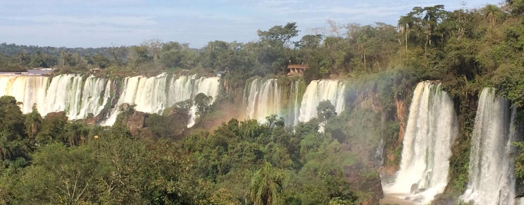 Iguassu valt de kant van Argentinië met boottocht