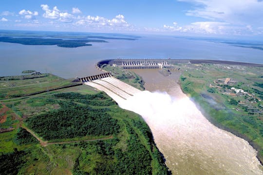 Itaipu guided excursion with Wild Animals Eco-retreat and Ecomuseum