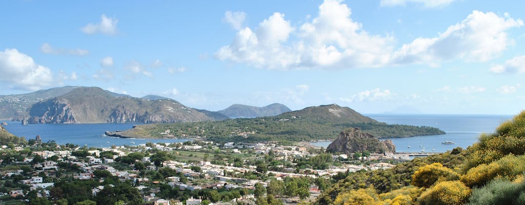 Minicruzeiro Lipari e Vulcano saindo de Taormina