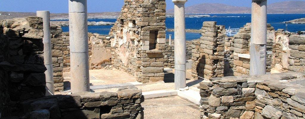 Visite de la cité antique de Délos