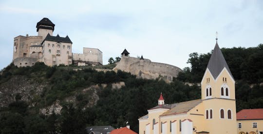 Tour del castello di Trencin e Bojnice da Bratislava