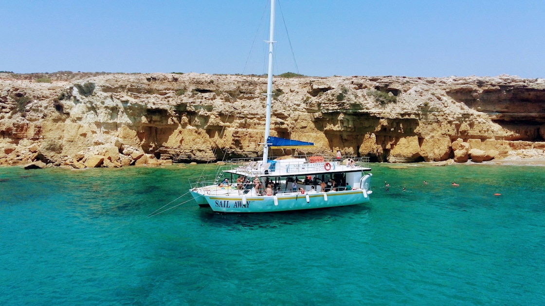 catamaran-cruises-from-limassol-musement