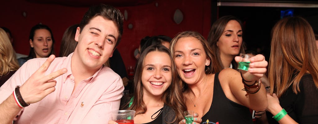 Pub crawl sem filas com tratamento VIP em Praga