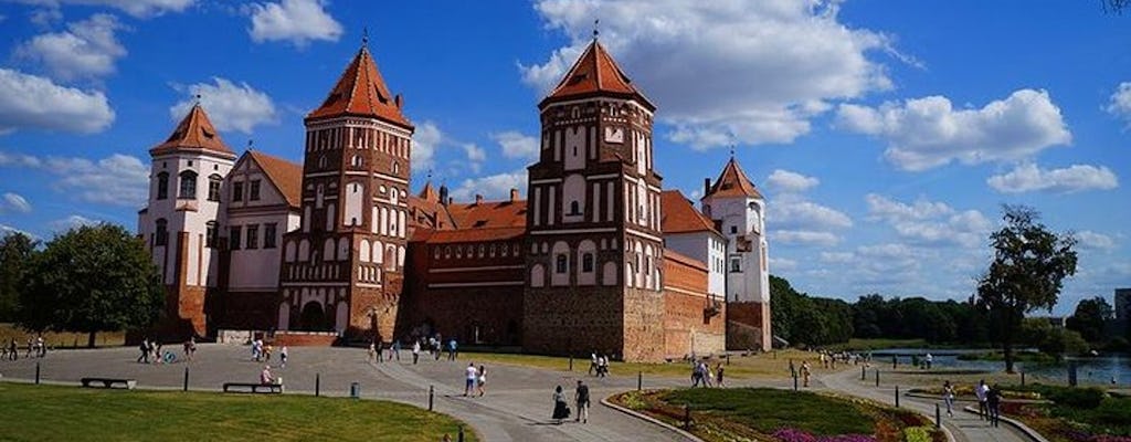 Tour privato alla fortezza di Brest, al castello di Mir e al palazzo di Nesvizh da Minsk