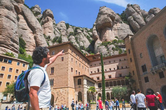 Private tour to Montserrat with cable car tickets