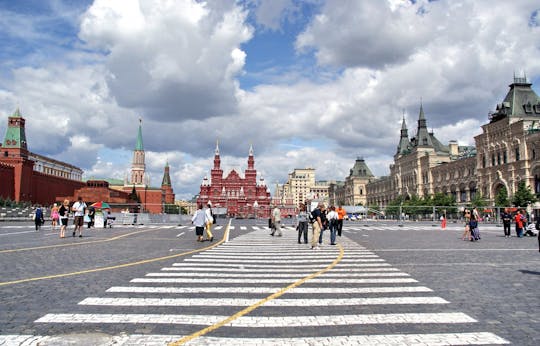 Visita a la Catedral de San Basilio, la Plaza Roja y el Kremlin de Moscú con entradas sin colas