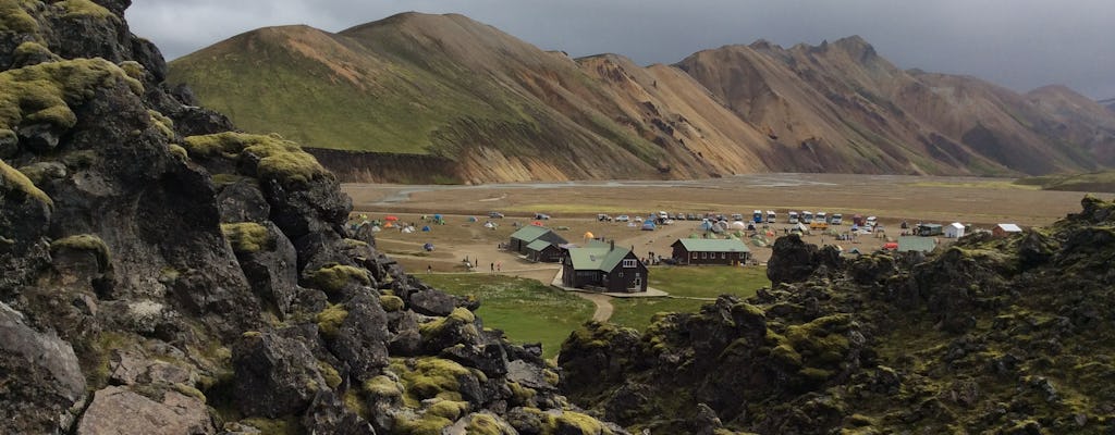 Pegue ônibus diário de Highland de Reykjavík para Landmannalaugar