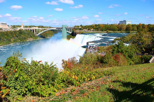 Epic Niagara Falls combo tour: USA and Canada