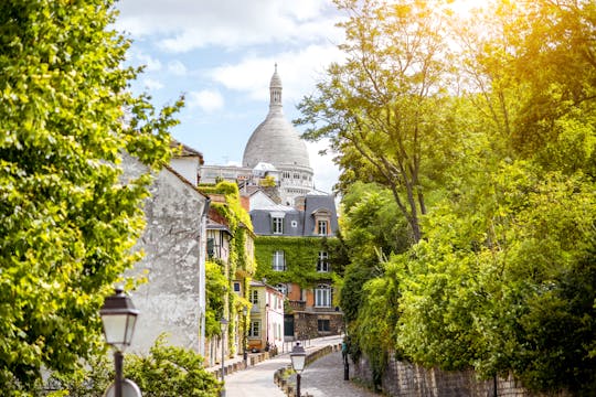 Guided tour of Montmartre neighborhood