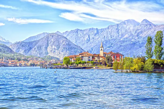 Navigation service from Stresa to Isola Pescatori and Isola Bella