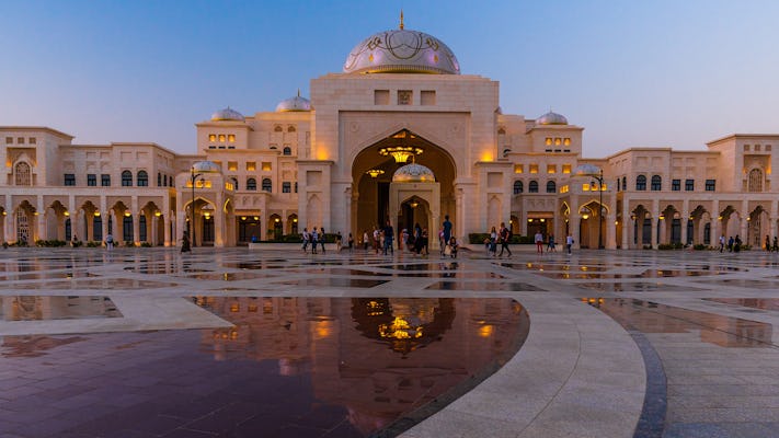 Excursão privada de dia inteiro em Abu Dhabi e Qasr al Watan