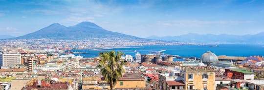 Bike tour of Naples' characteristic places