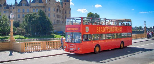 Schwerin city tour by double-decker bus
