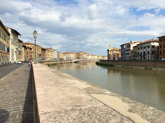 Livorno a Pisa Traslado de bajo costo