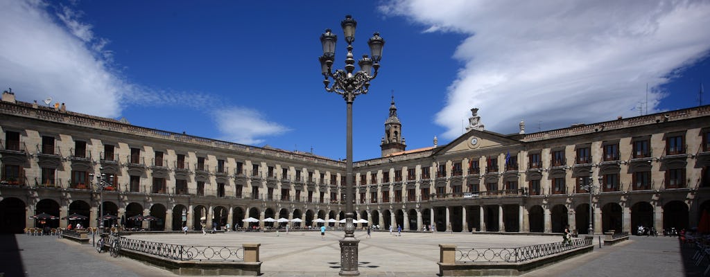 Tour en grupos pequeños a Vitoria y el Valle Salado de Añana desde Bilbao