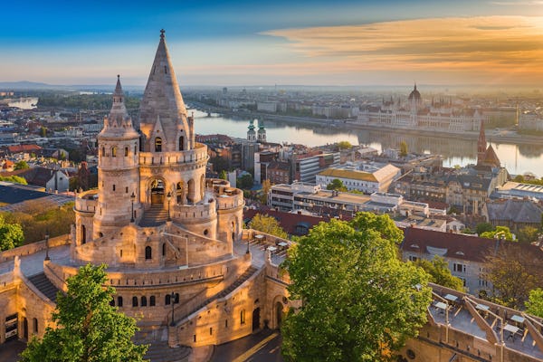 Privérondleiding door Boedapest met luxe transfer en lokale gids uit Wenen