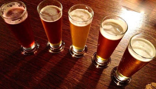 Paseo de cerveza artesanal en Budapest