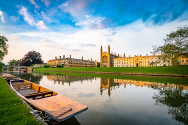 Tour privato di punting dell’Università di Cambridge