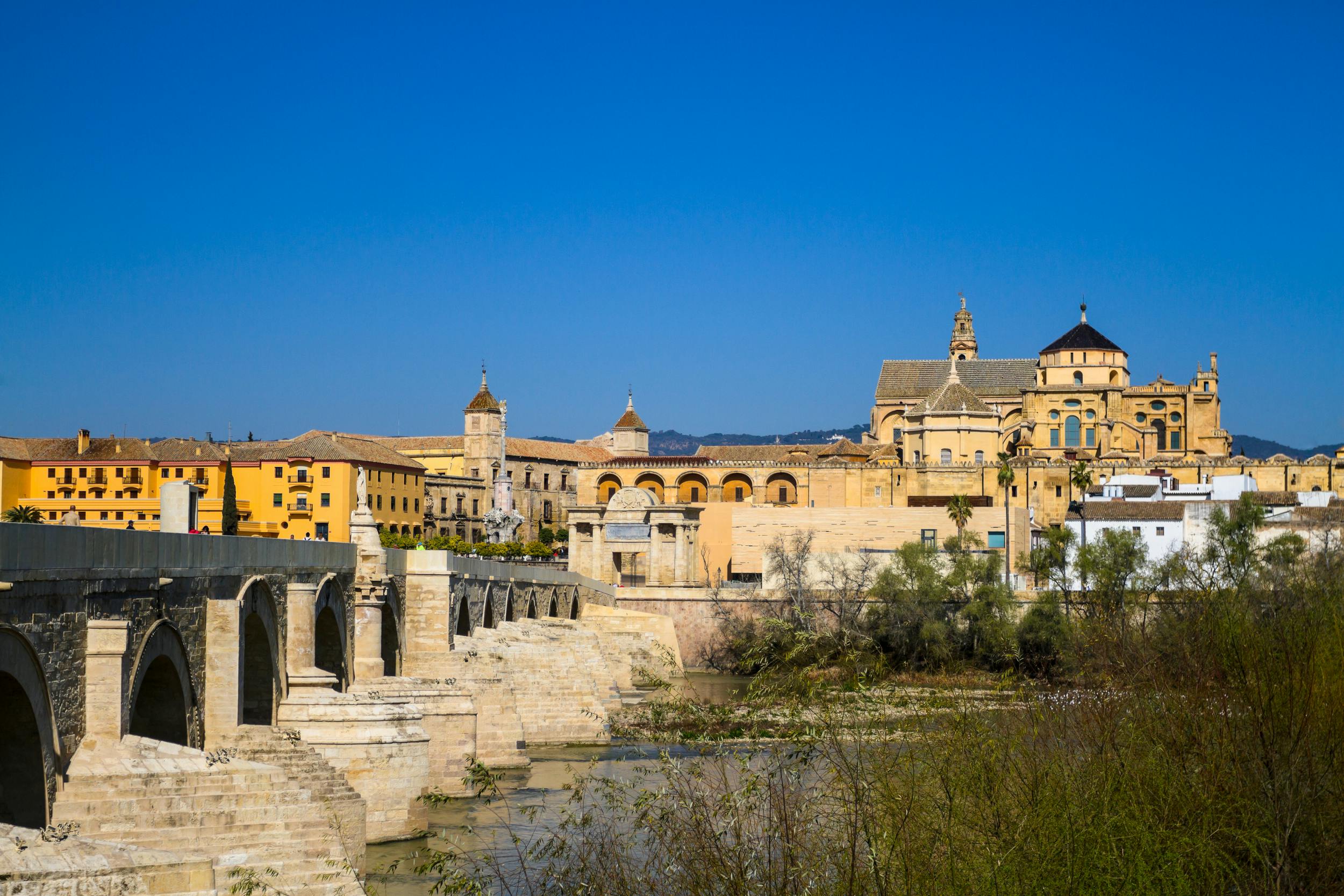 Komplette Tour durch Córdoba mit jüdischem Viertel, Alcázar und Moschee-Kathedrale