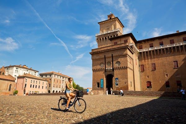 Classic Ferrara bike tour