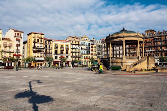 Pamplona walking tour in a small group