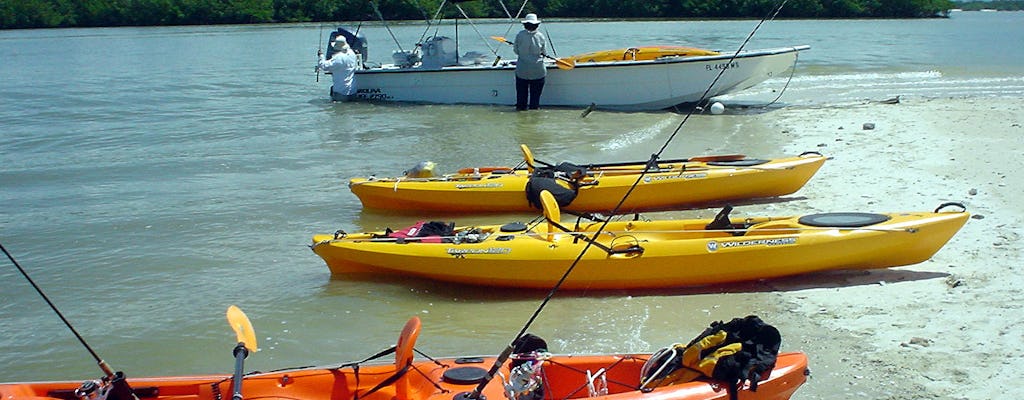 Tour ecológico en kayak asistido por barco en Marco Island