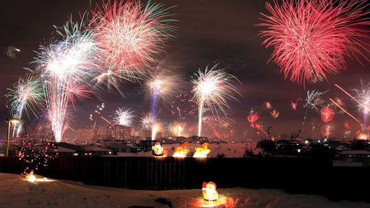 Fogos de artifício na véspera de ano novo