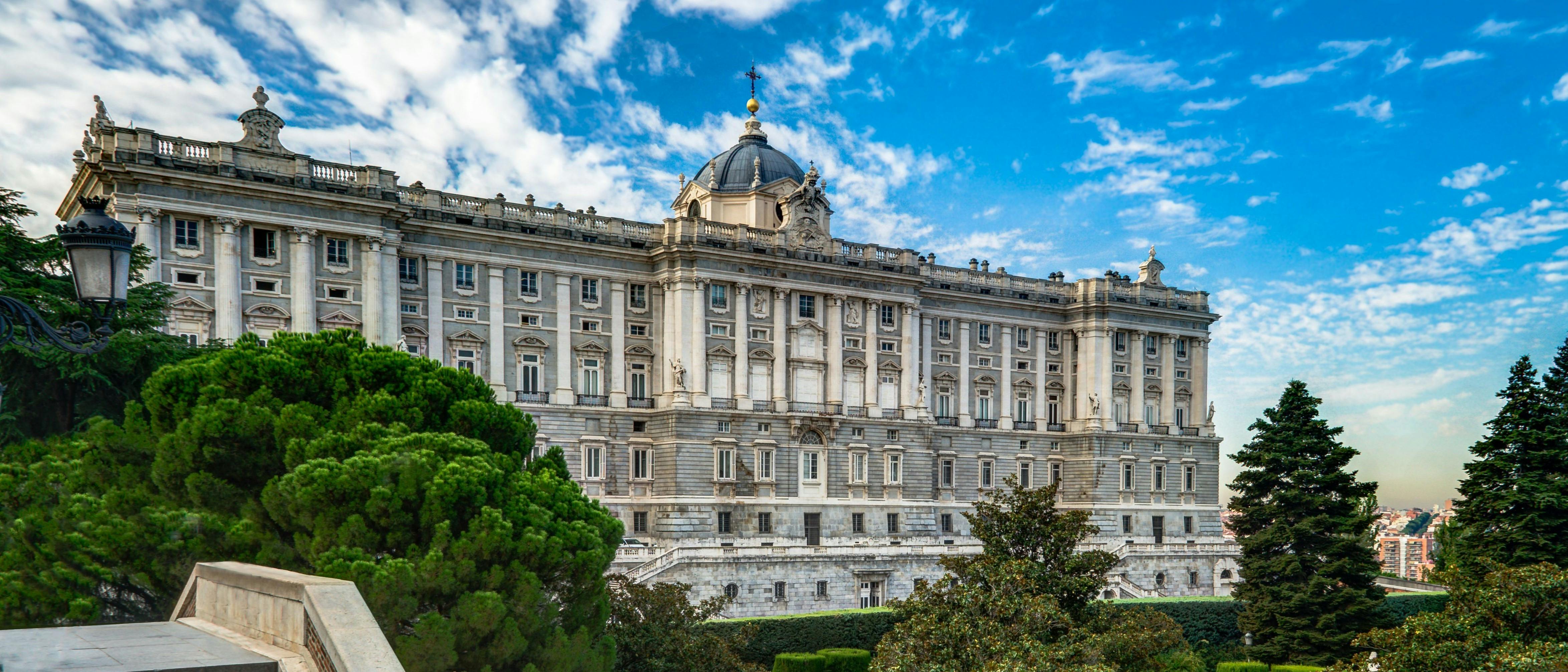 Zwiedzanie Pałacu Królewskiego w Madrycie z przewodnikiem i wstęp bez kolejki