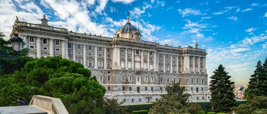 Entradas sem fila para o Palácio Real de Madrid e visita guiada