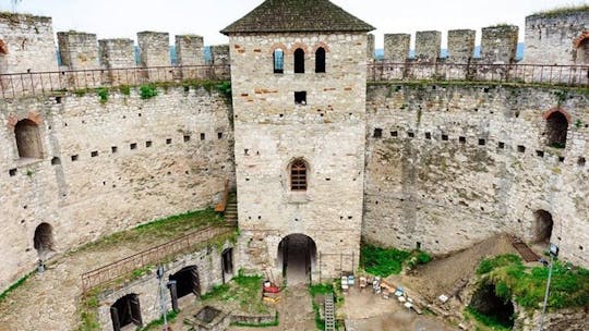 Tour privado de día completo a la fortaleza de Soroca y al monasterio de Casauti
