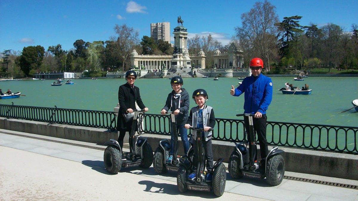 2 uur durende privé-Segwaytour door Madrid en Retiro Park