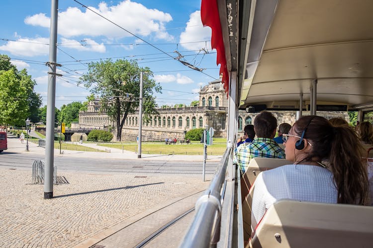 Panorama tour of Dresden with mountain railway and hop-on hop-off bus