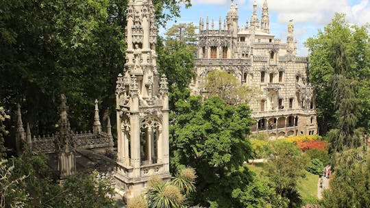 Excursión de día completo a Sintra, Quinta da Regaleira y Palacio de Pena desde Lisboa