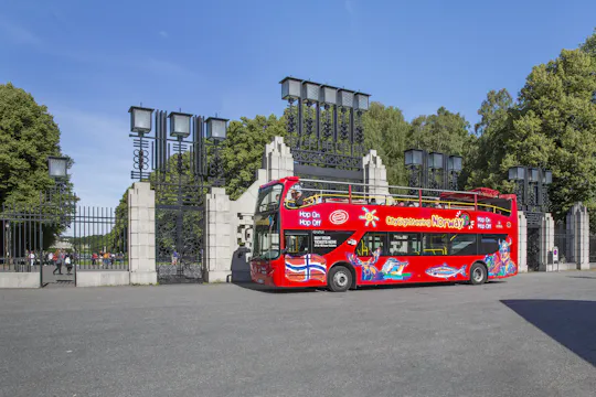 Visita guiada en autobús de subida y bajada libre por Oslo