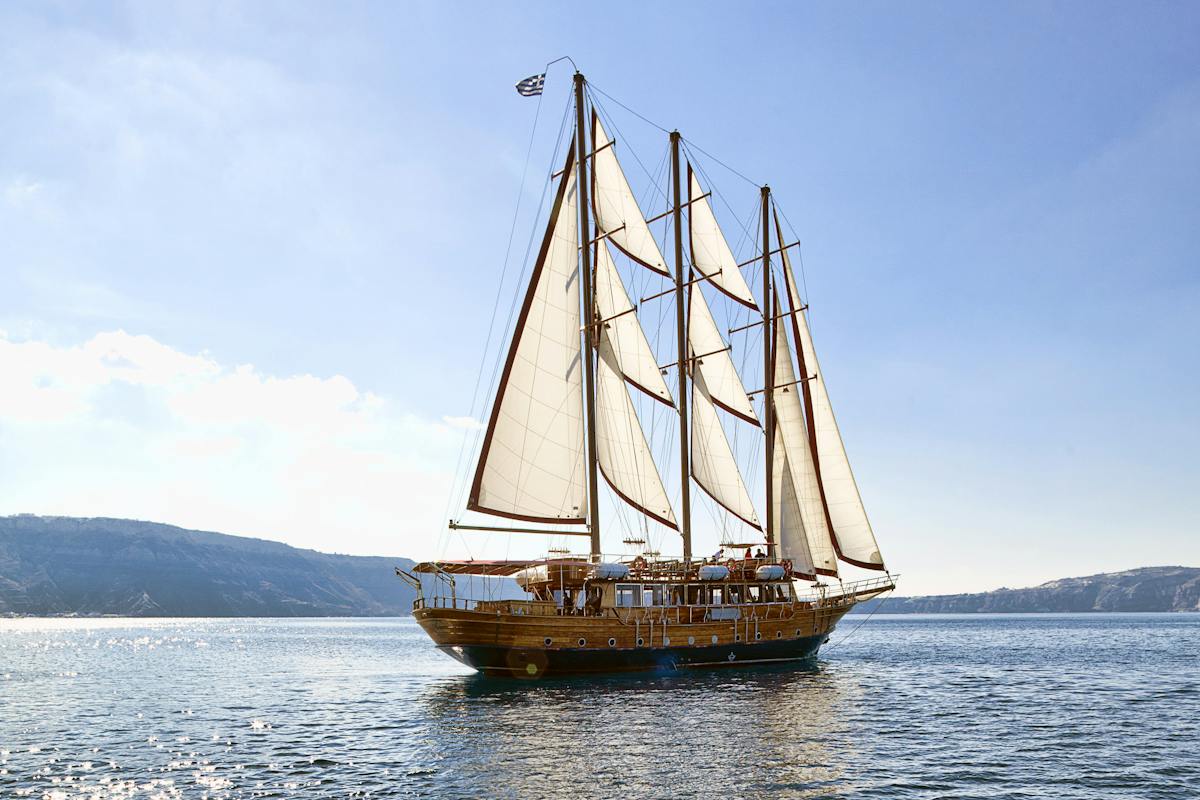 Caldera cruise