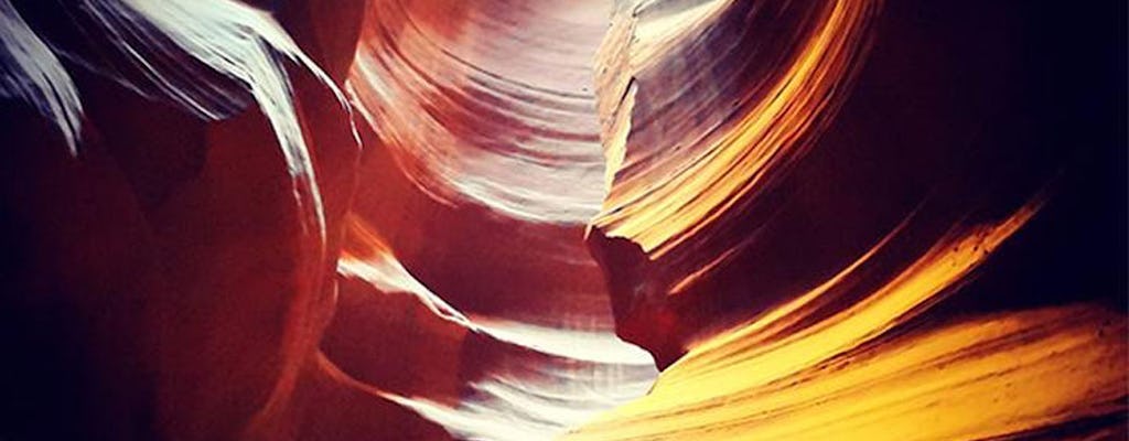Upper Antelope Canyon and Horseshoe Bend bus tour from Las Vegas