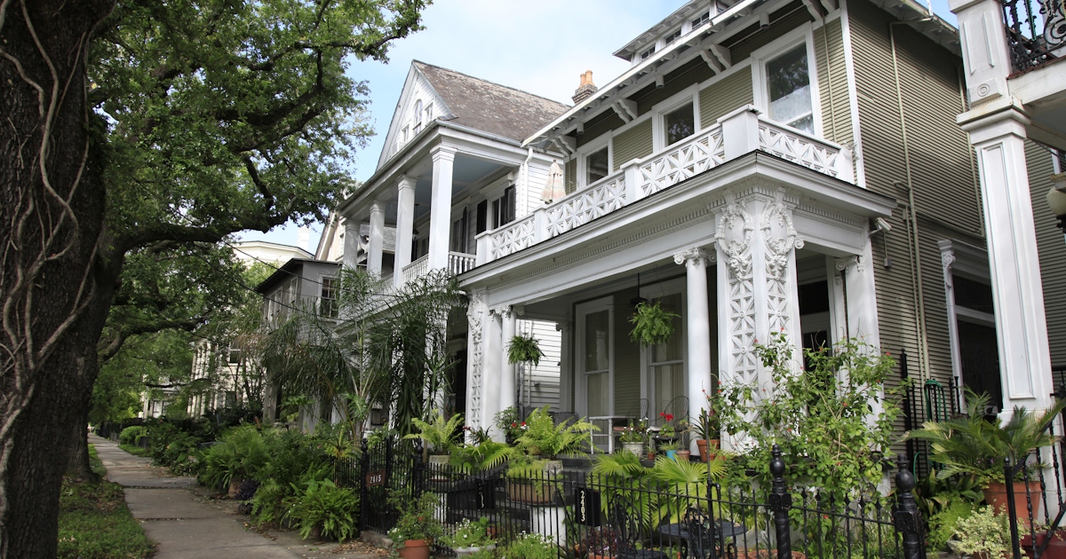 Garden District Tours and Attractions