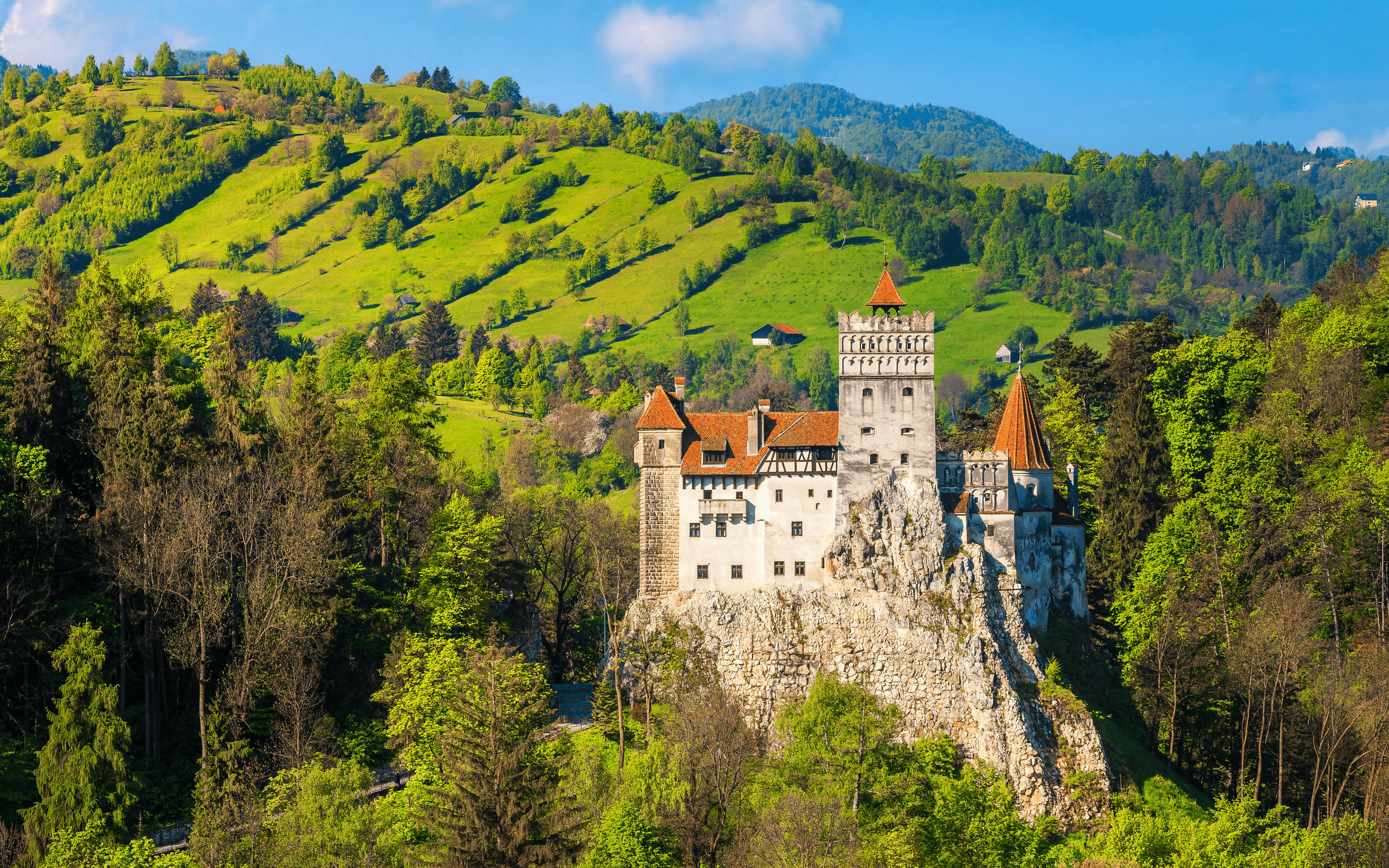 Top Castles and Fortresses in Transylvania - Brasov Trip Ideas