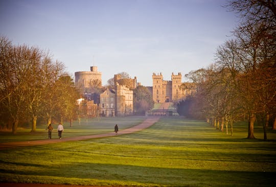 Tour del castello di Windsor, Stonehenge e Bath con ingresso alle terme romane