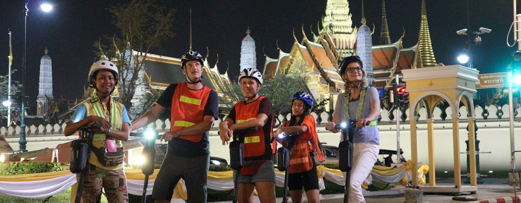 Guided e-scooter night tour with local street food