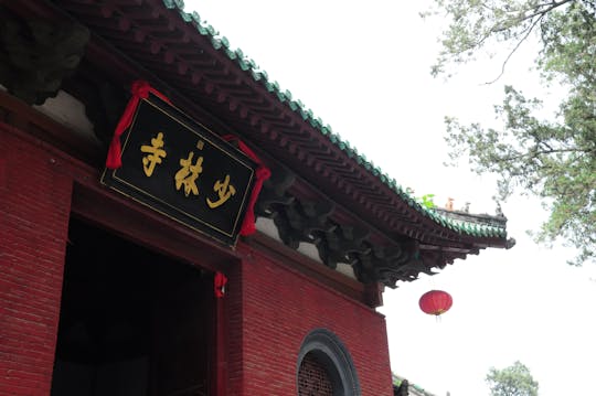 Full-day Shaolin Temple and Longmen Grottoes tour