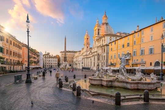 Tour privado pelas praças de Roma e pelo Museu Ara Pacis com guia local