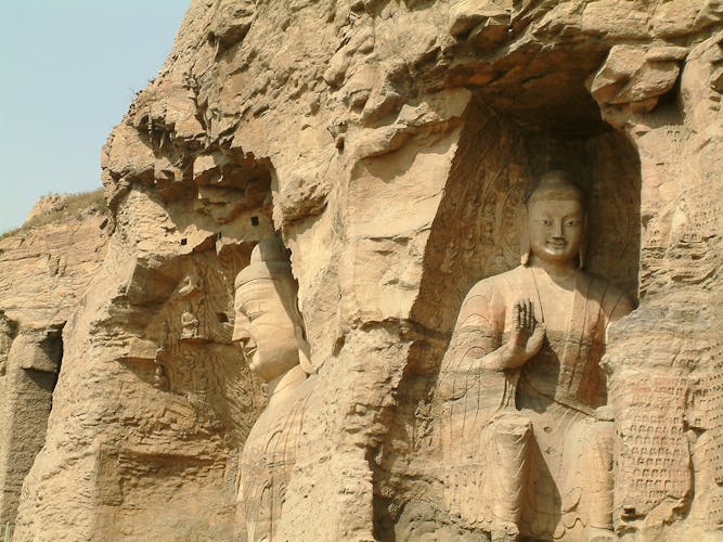 Full-day Hanging Temple and Yungang Grottoes tour
