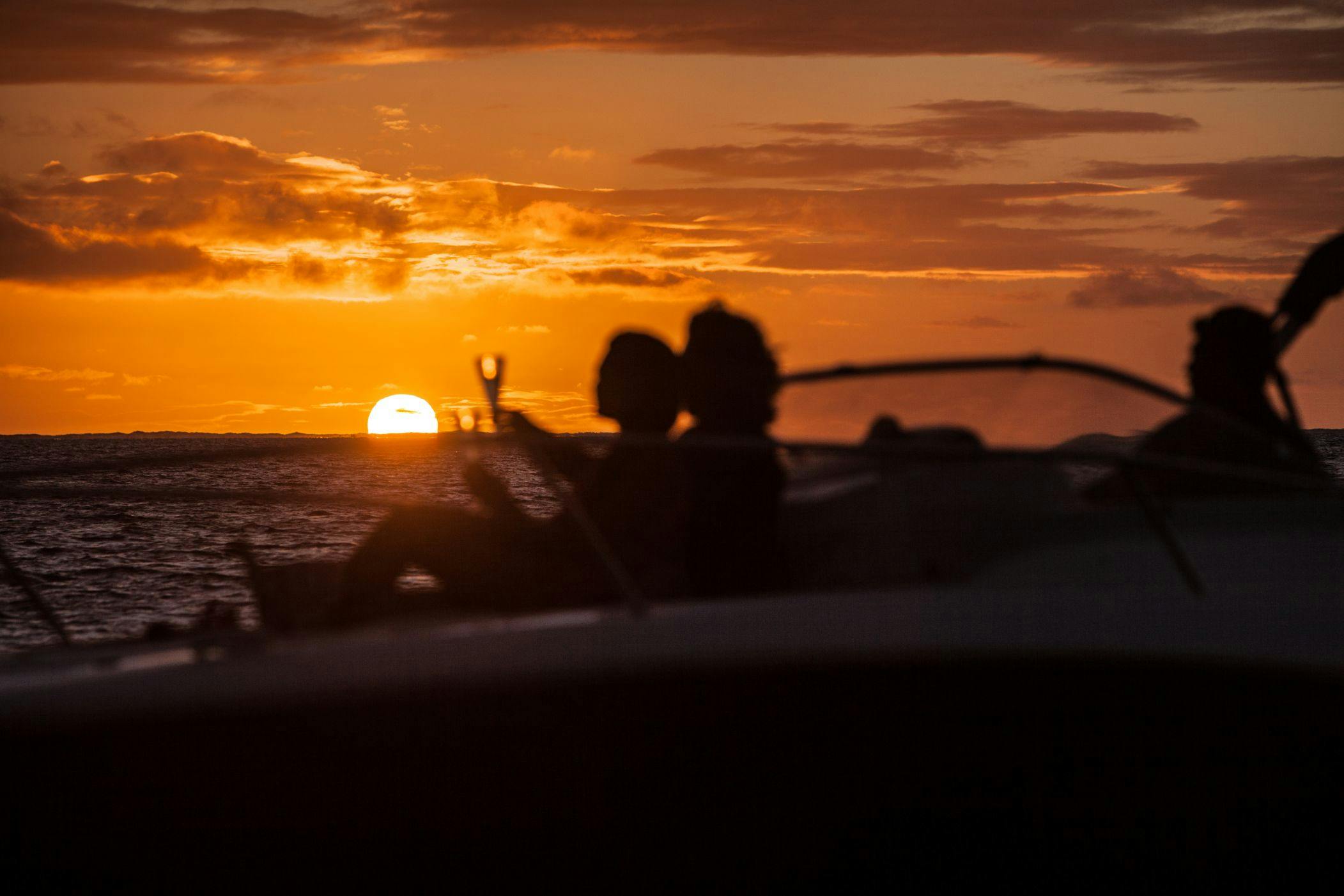 Bora Bora private Bootsfahrt bei Sonnenuntergang