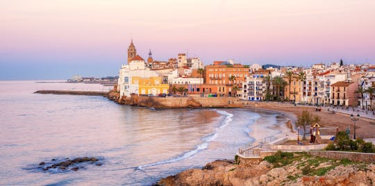 Tour di un'intera giornata a Sitges e Girona da Barcellona