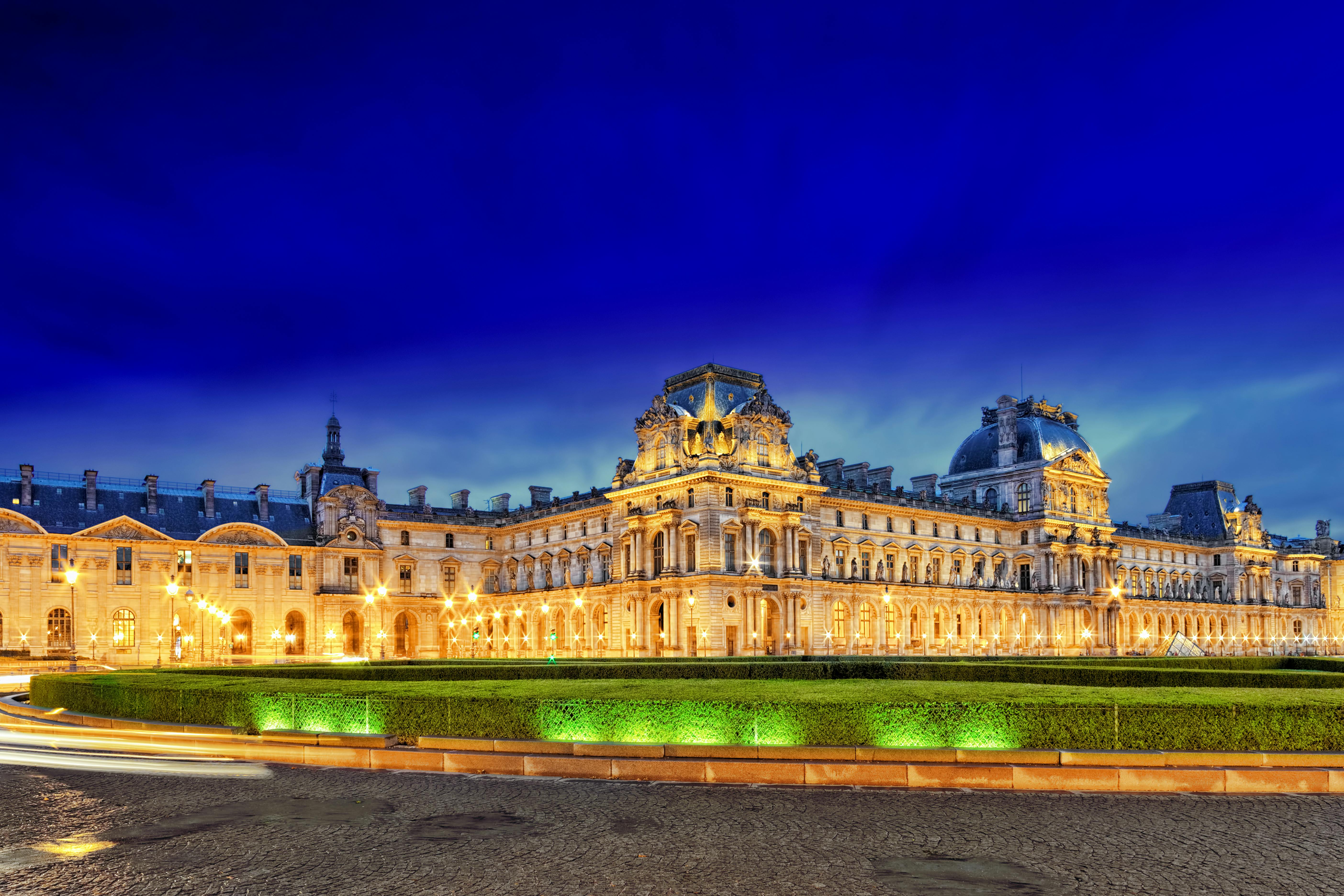 Recorrido privado por la iluminación de los principales lugares de interés de París