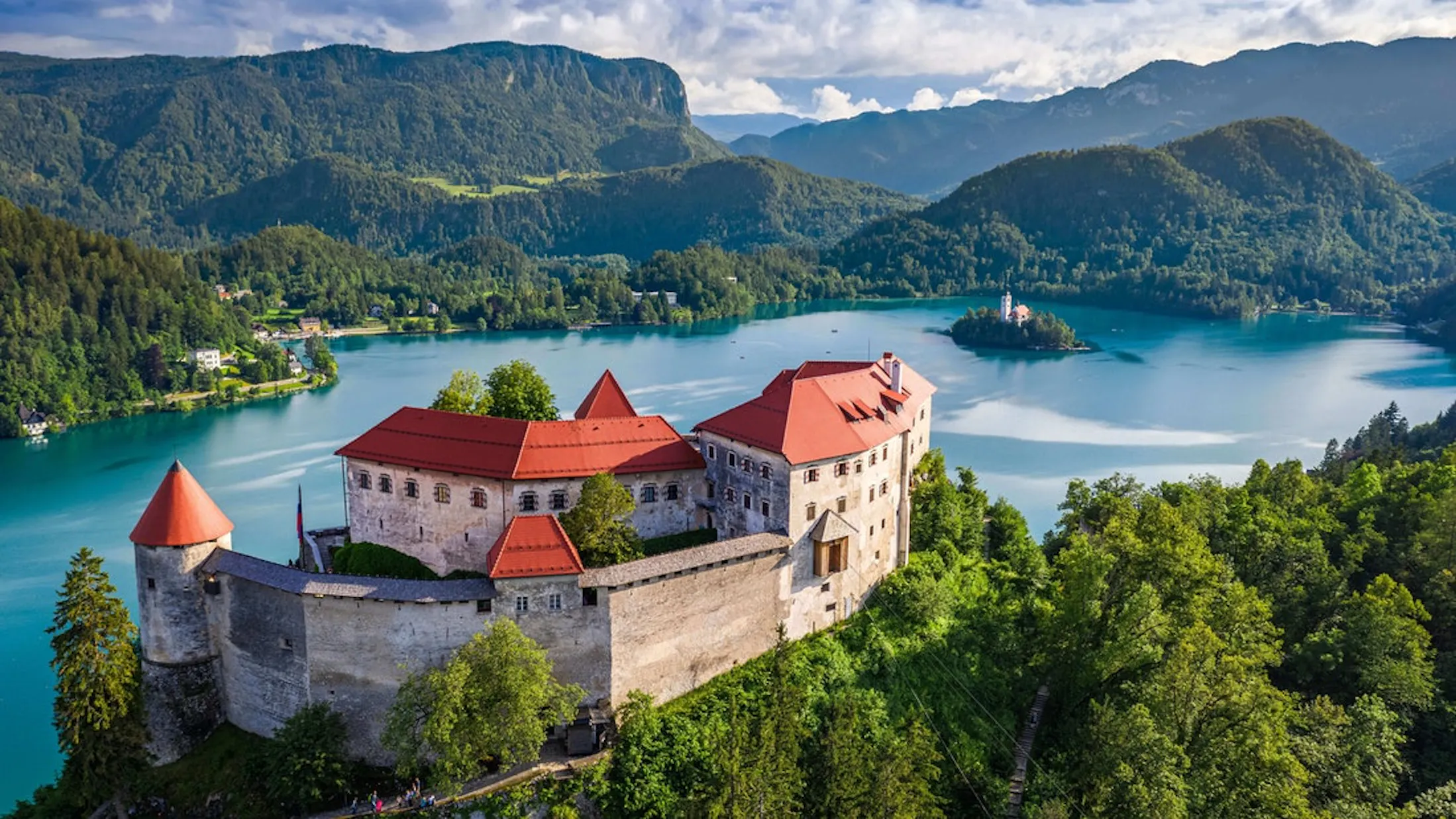 Bled-järvi ja Bledin linna